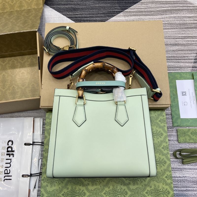 Gvc*1 tote bags